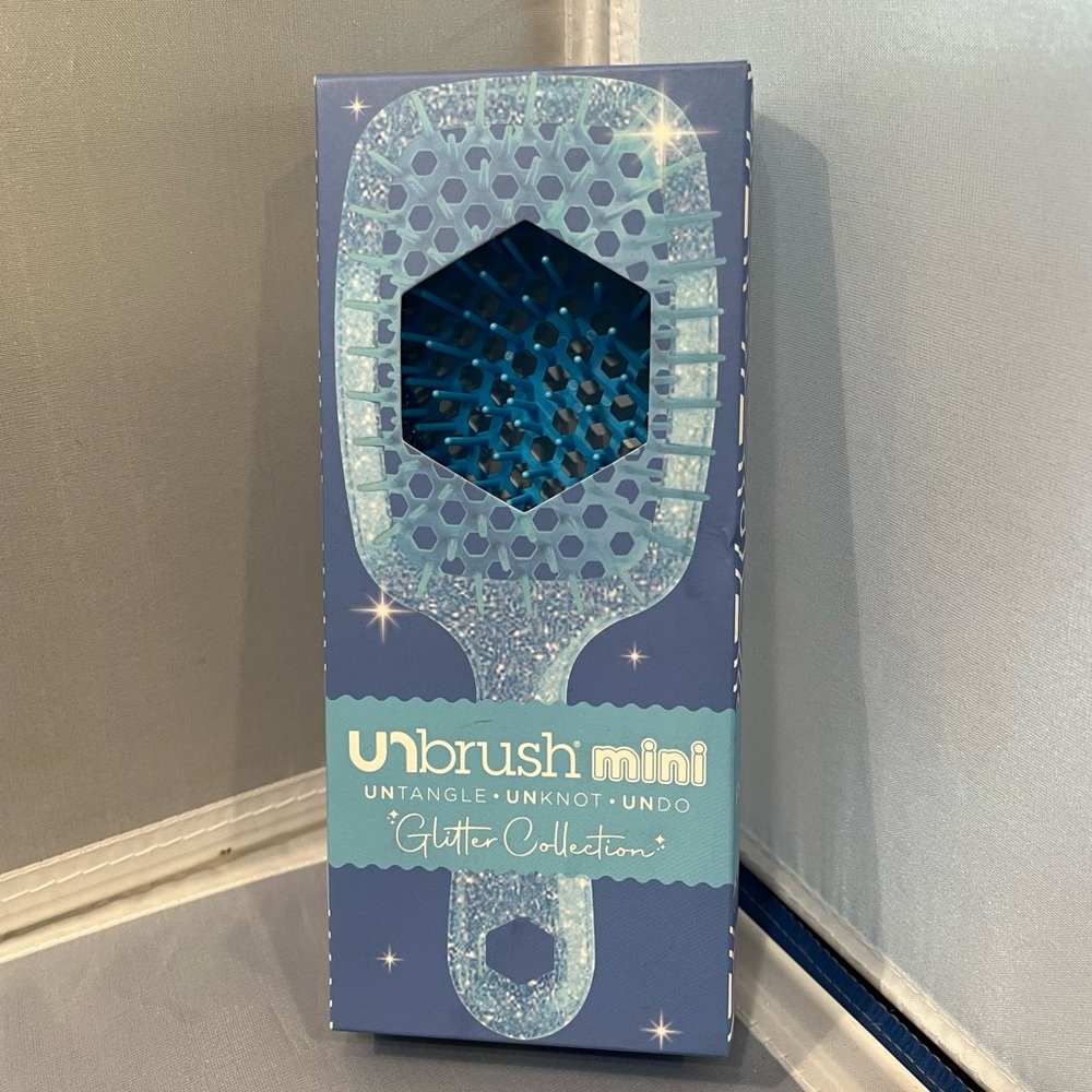 NIB UNbrush Mini Blue Glitter Collection Detangler Brush Travel Friendly Ret $14